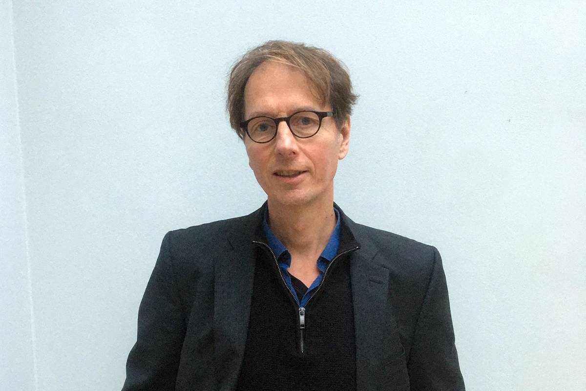 Fabian Scheidler: «Europa està desmuntant l’Estat del benestar per construir un Estat de guerra»